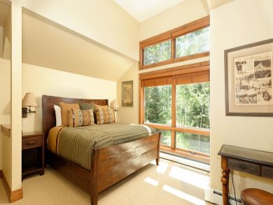 Wood Run Ski in Ski Out Snowmass home